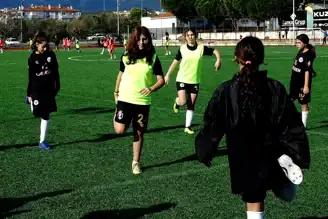 Edremit'te Kızlar İçin Futbol Kulübü Kuruldu