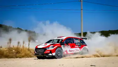 Kazaz, Eskişehir Rallisi'nde Şampiyonluk Liderliğini Korudu