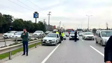 Kocaeli'de 3 Yaralı Trafik Kazası