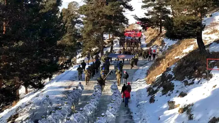 Sarıkamış Şehitleri Anıldı, Binlerce Kişi Yürüdü