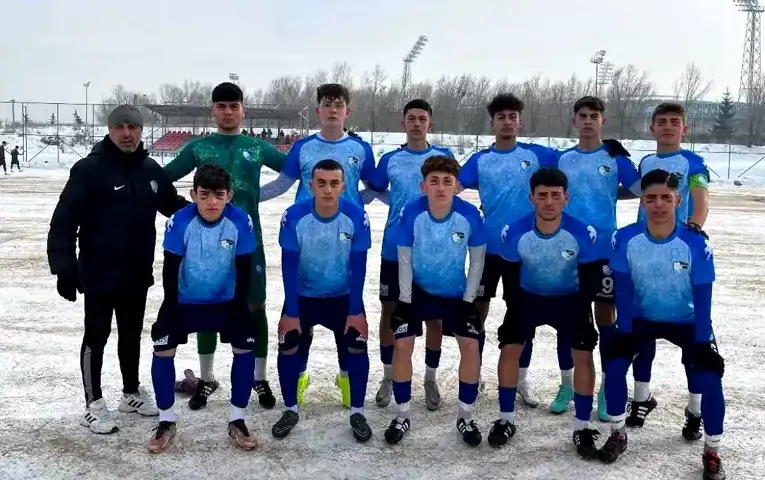 Erzurumspor U16, Samsunspor'u 3-1'le Yendi!
