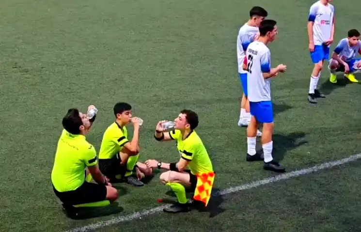 U17 Maçı İftar Saatiyle Kesintiye Uğradı!