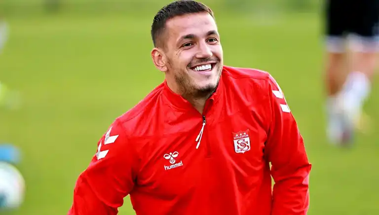Rey Manaj'dan Sivas Çocuklarına Sürpriz!